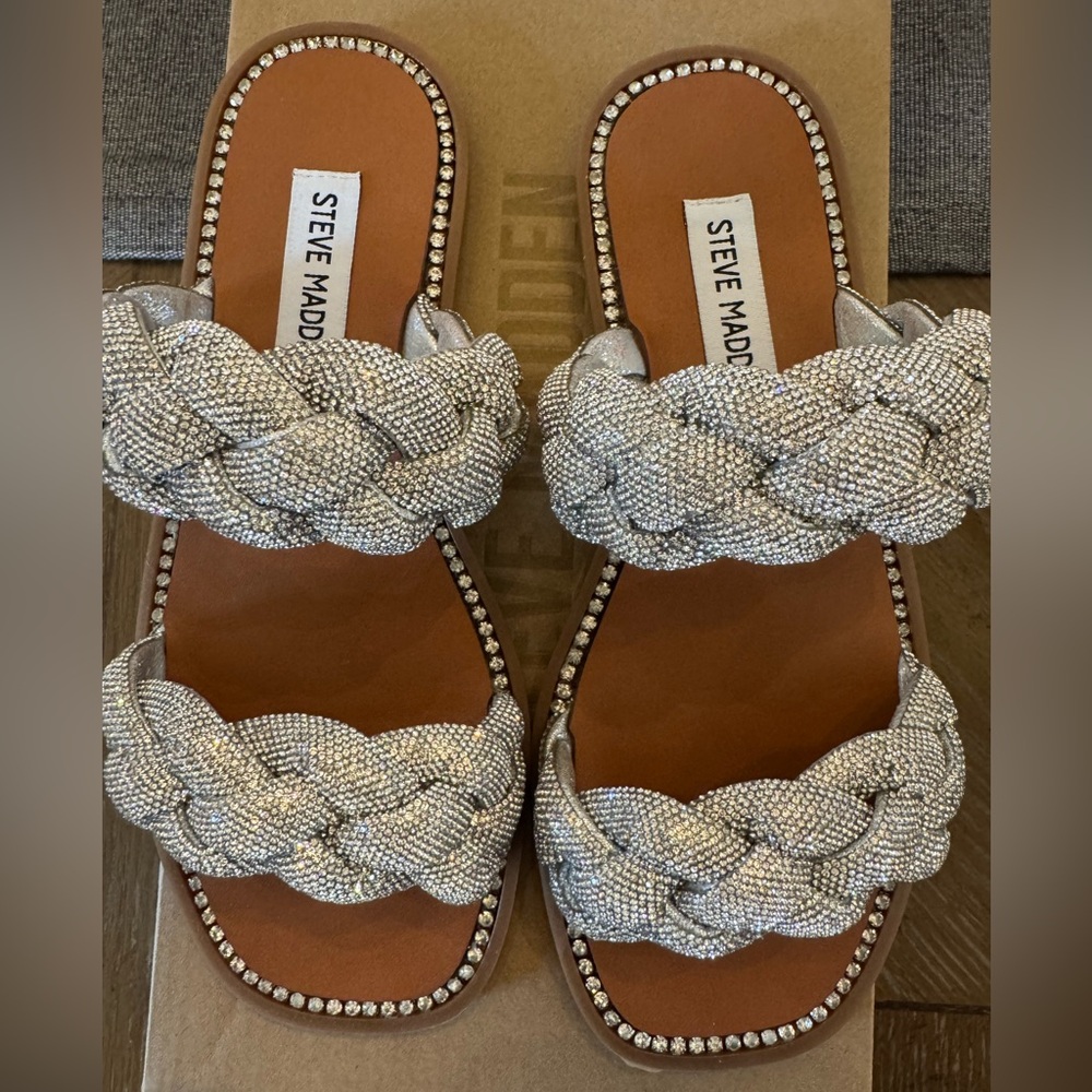 STEVE MADDEN-rhinestone sandals